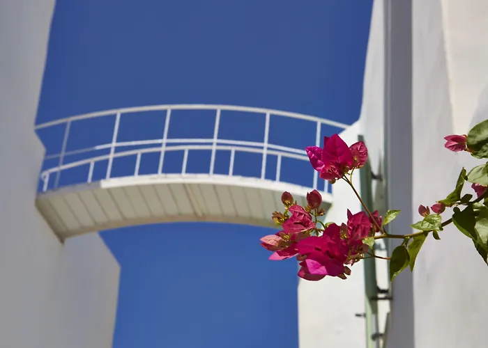 Ira & - Adults Only Imerovígli